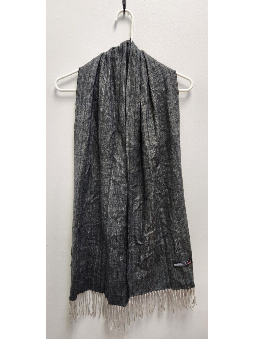 Scottish 100% Cashmere Scarf Charcoal Off White Chevron Herringbone Tassel